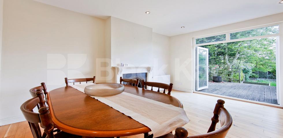 			LET , 4 Bedroom, 1 bath, 1 reception Terraced House			 Merton Road, East Putney/Wandsworth 